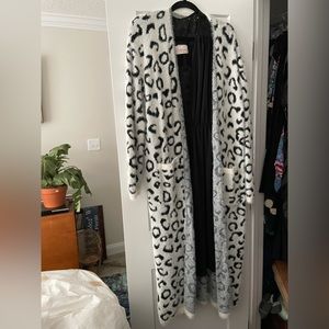 Entro leopard sweater duster
